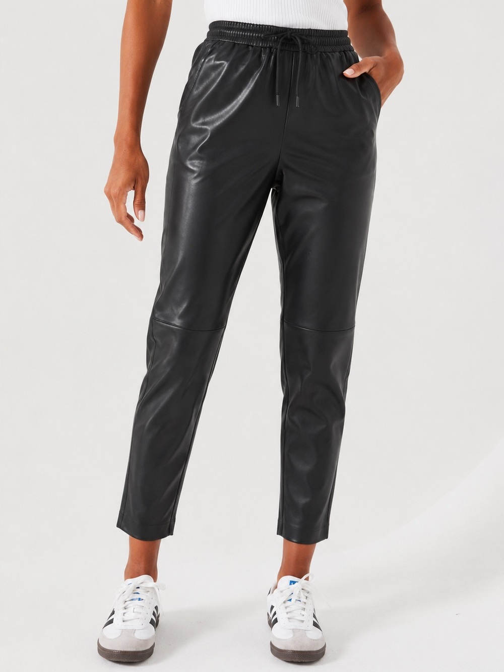 Marc Cain Black vegan Leather Elastic-Waist Tapered Pants